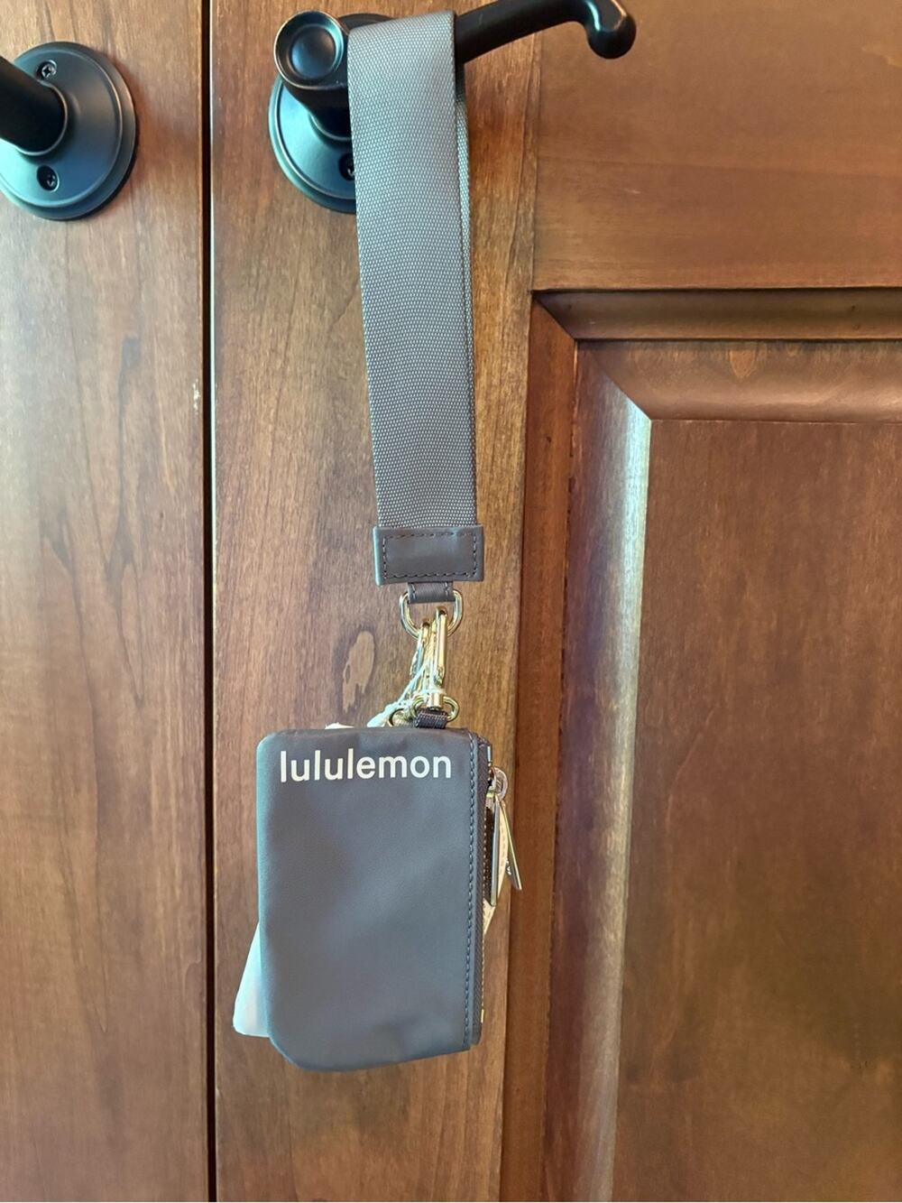 Lululemon Dual Pouch Wristlet Keychain Wallet White & grey NWT